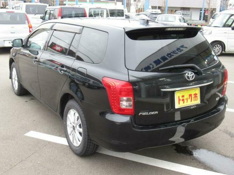 COROLLA FIELDER
