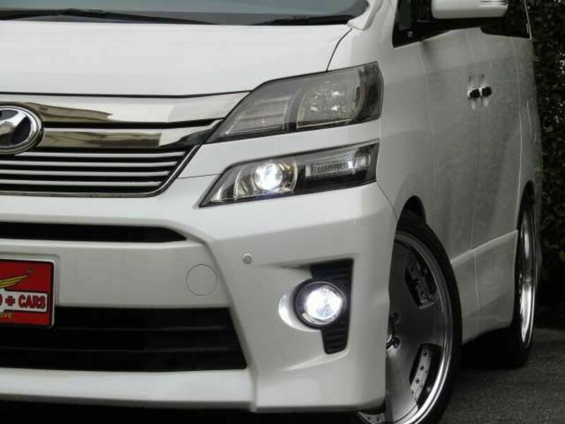 VELLFIRE