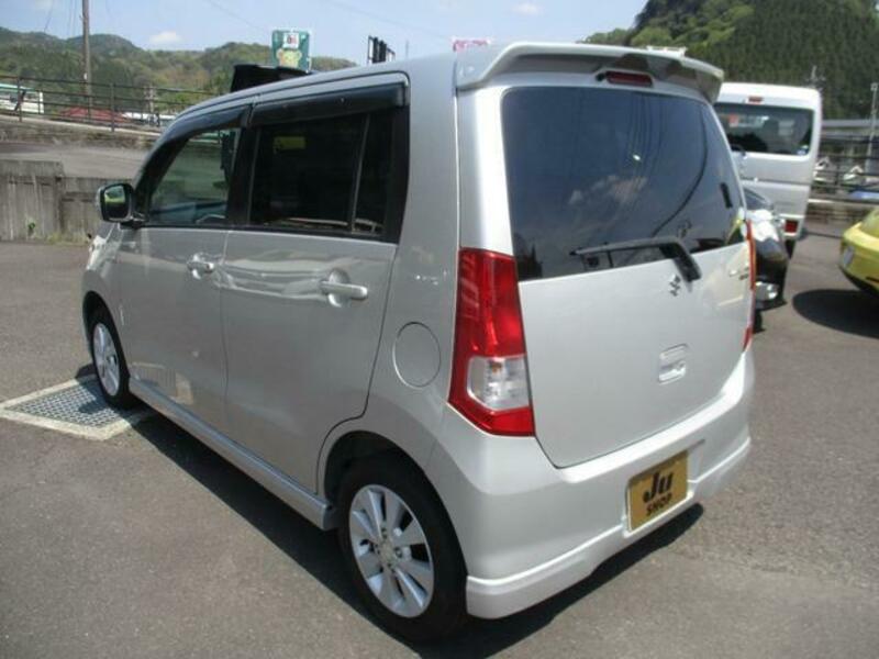 WAGON R
