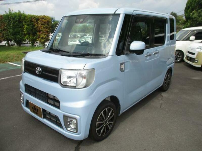 TOYOTA PIXIS MEGA
