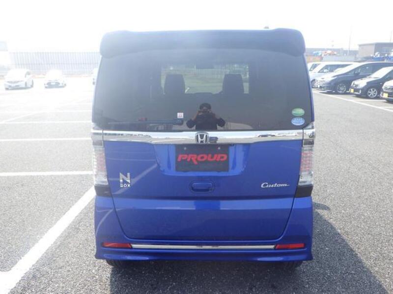 N BOX CUSTOM