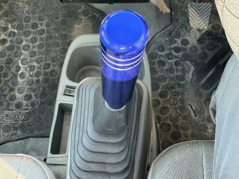 CLIPPER TRUCK