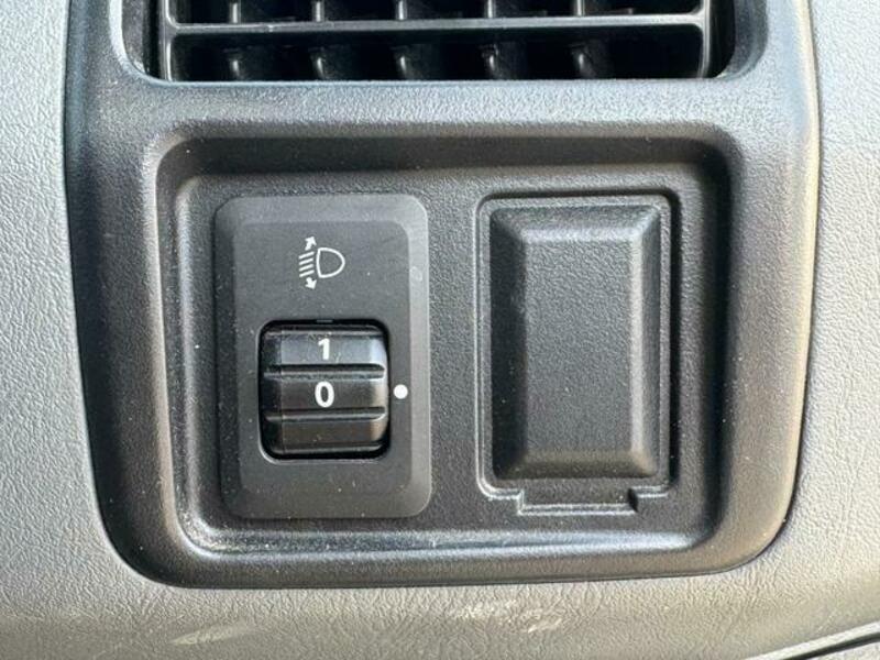 CLIPPER TRUCK