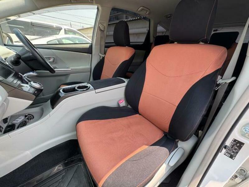 PRIUS ALPHA