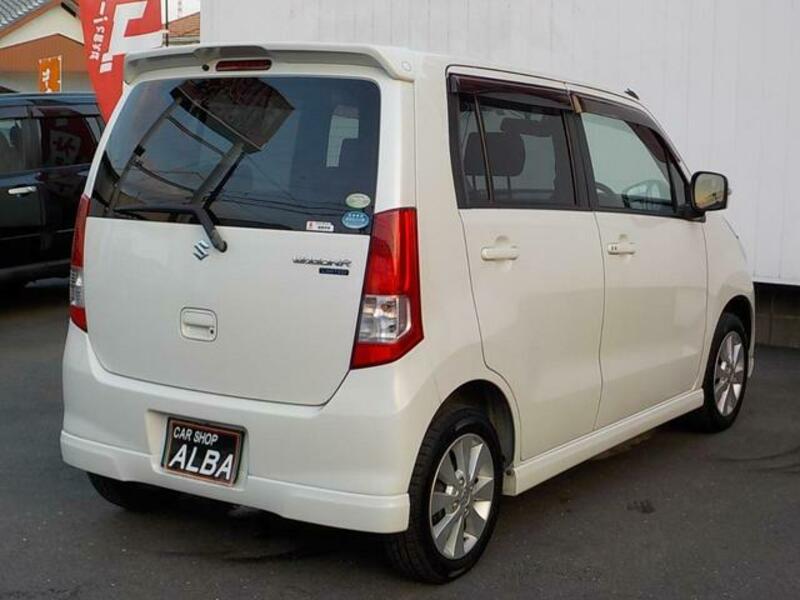 WAGON R