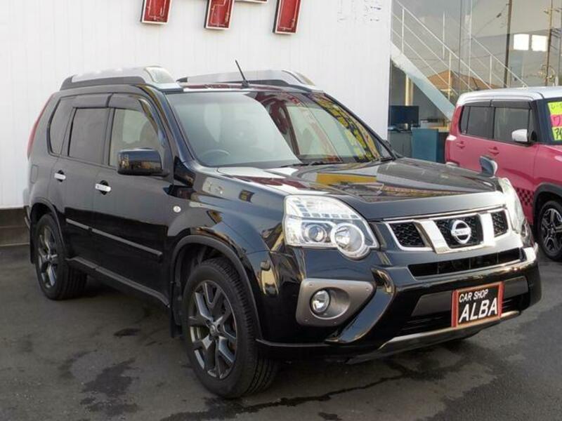 X-TRAIL