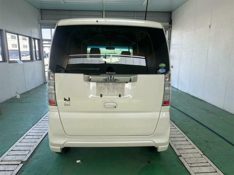 N BOX