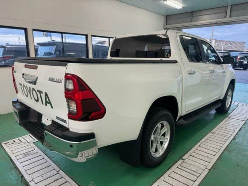 HILUX