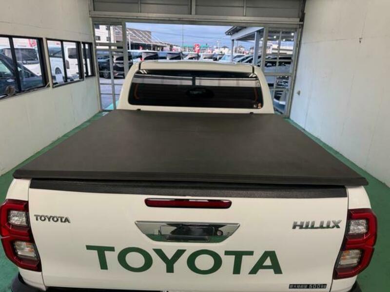 HILUX