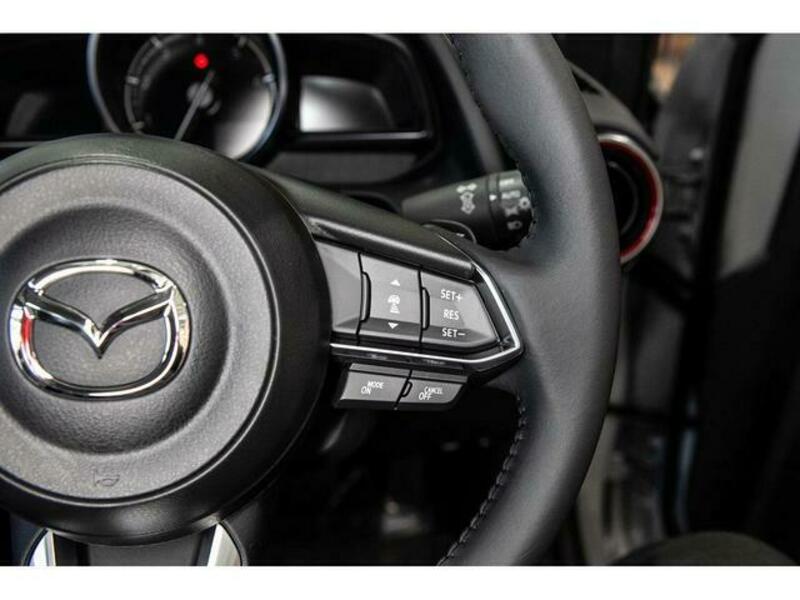 MAZDA2