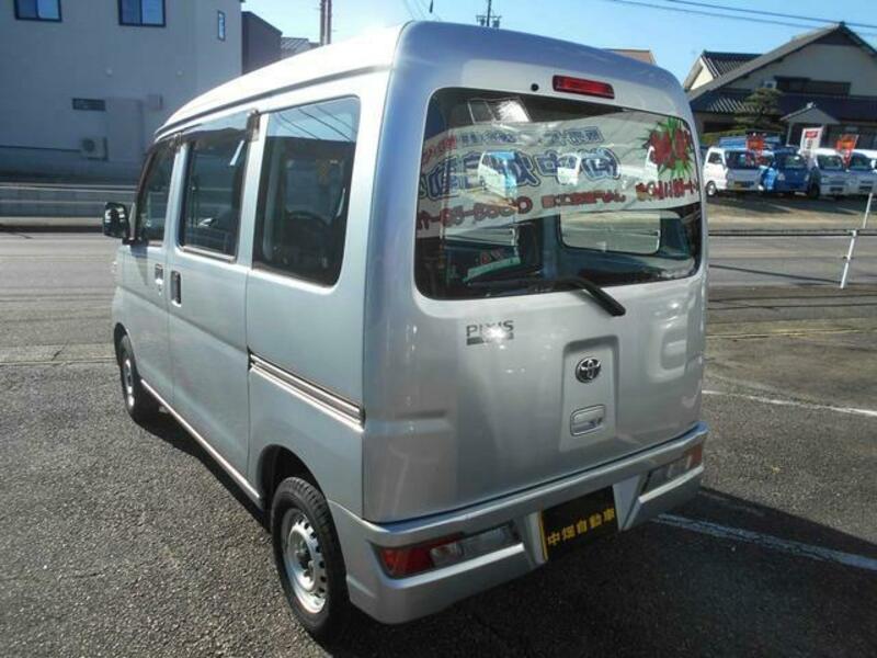 PIXIS VAN