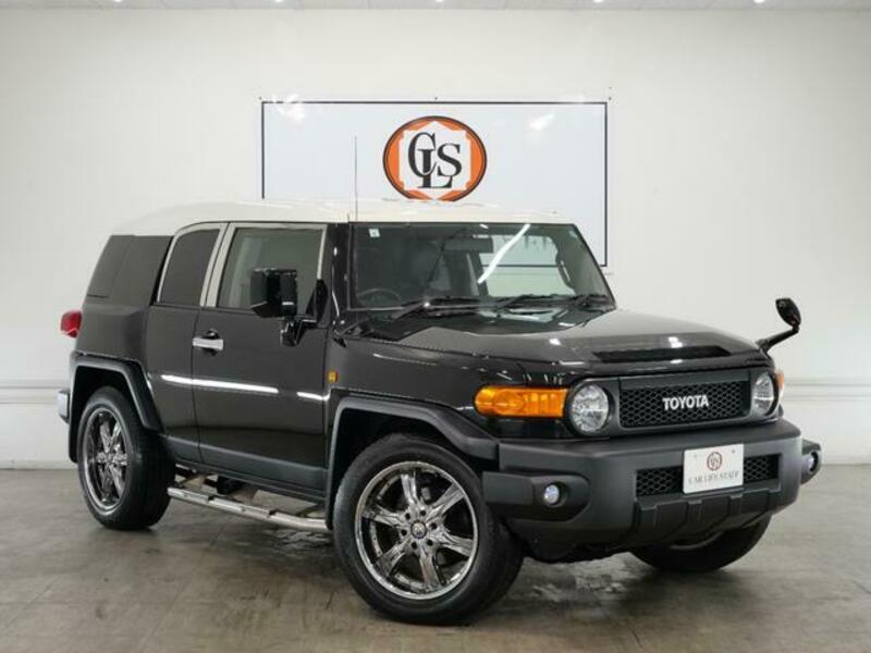 TOYOTA FJ CRUISER