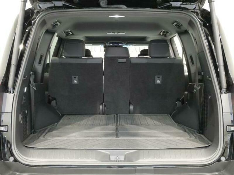 LAND CRUISER