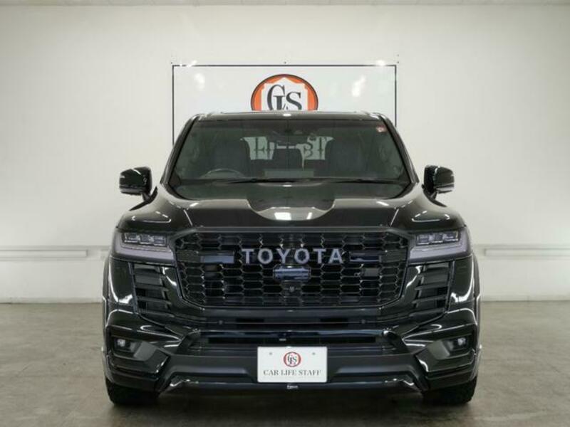 LAND CRUISER