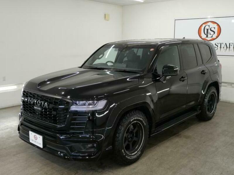 LAND CRUISER
