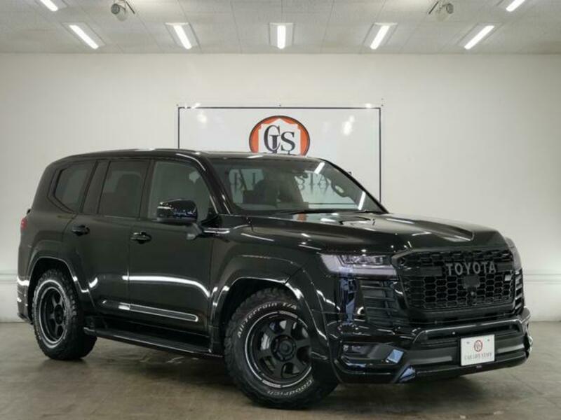 TOYOTA LAND CRUISER
