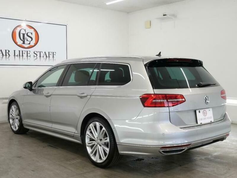 PASSAT VARIANT