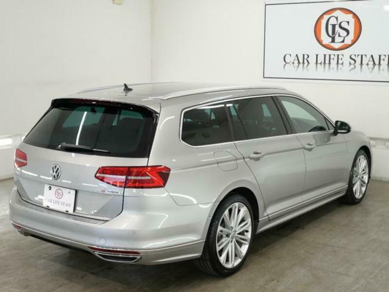 PASSAT VARIANT