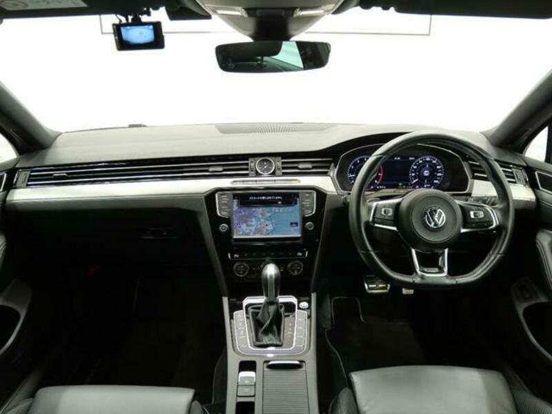 PASSAT VARIANT