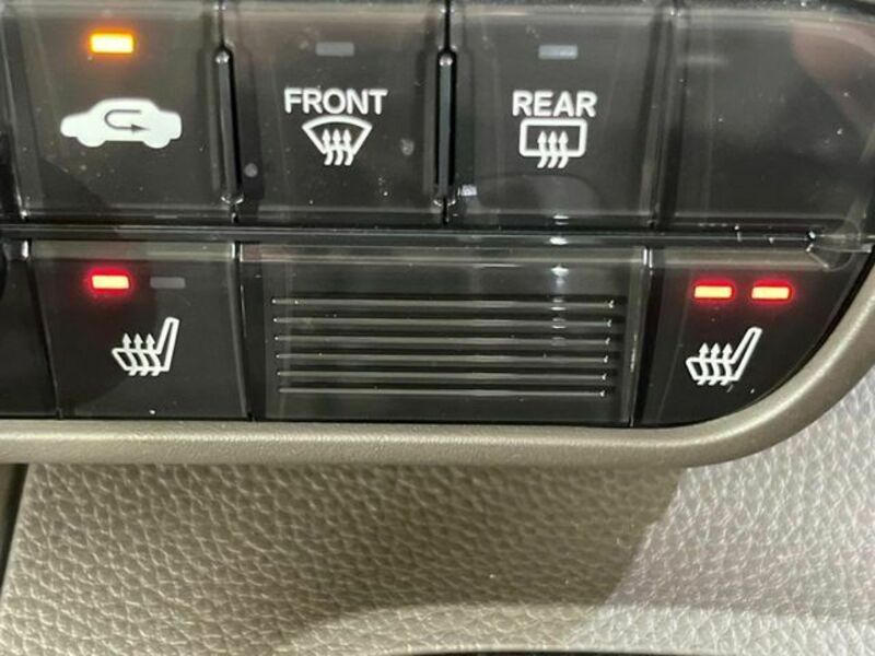 N BOX