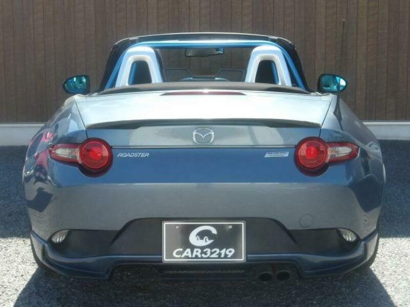ROADSTER