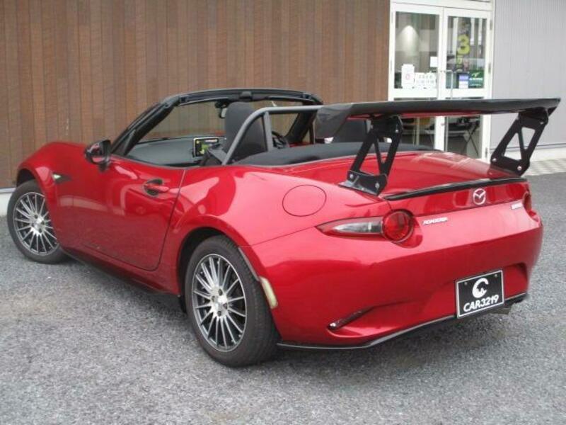 ROADSTER