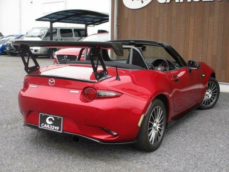 ROADSTER