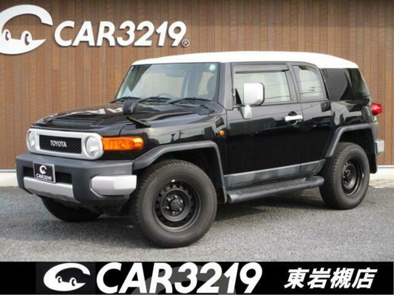TOYOTA FJ CRUISER