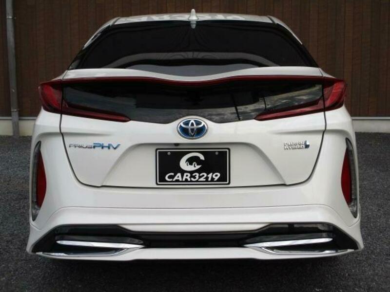 PRIUS PHV