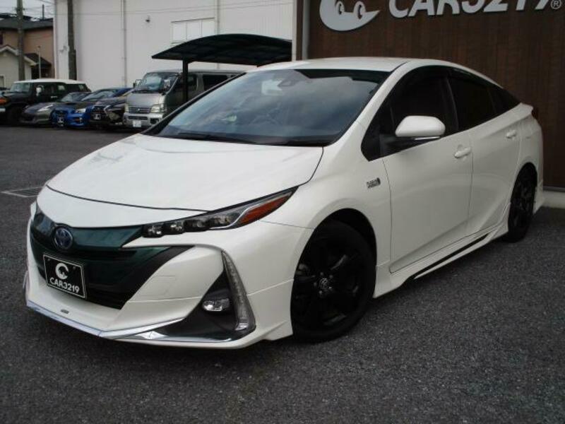 PRIUS PHV