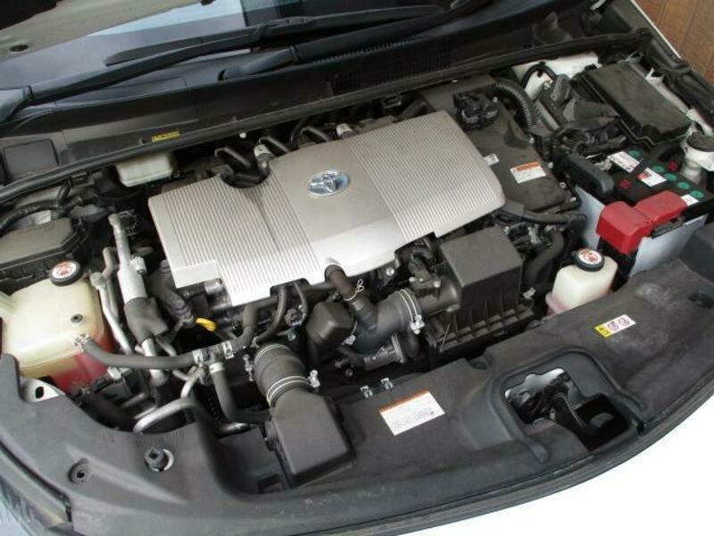 PRIUS PHV