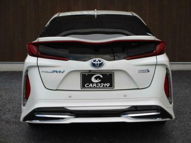 PRIUS PHV