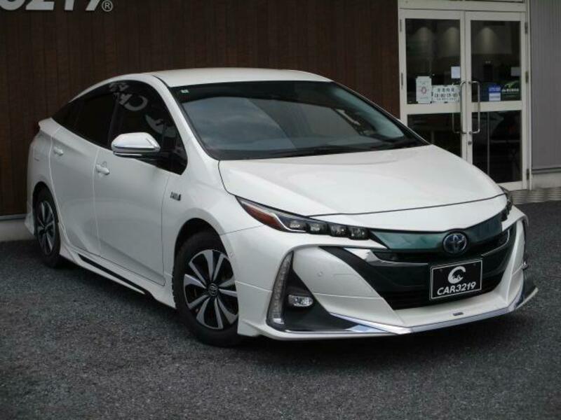 PRIUS PHV