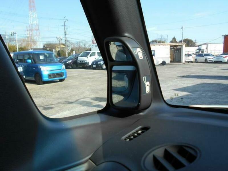 N BOX