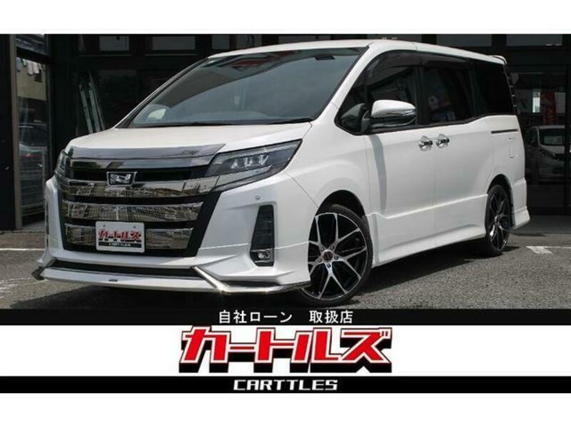 TOYOTA NOAH
