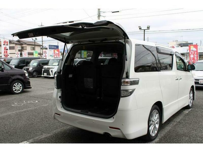 VELLFIRE