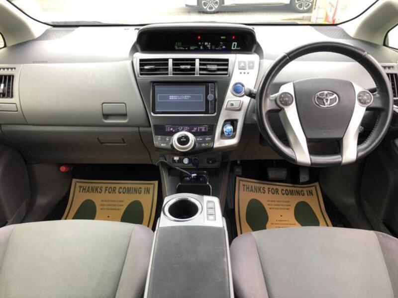 PRIUS ALPHA