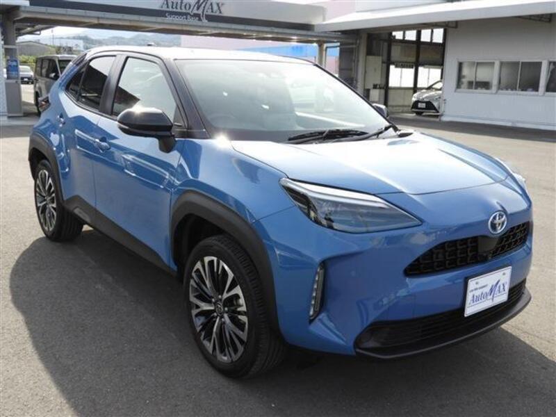 YARIS CROSS