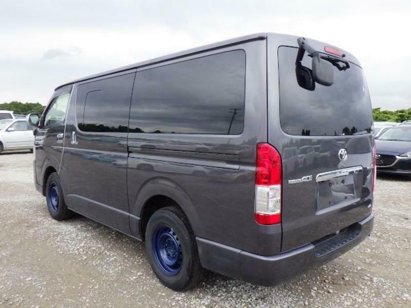 HIACE