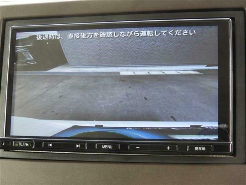 N BOX