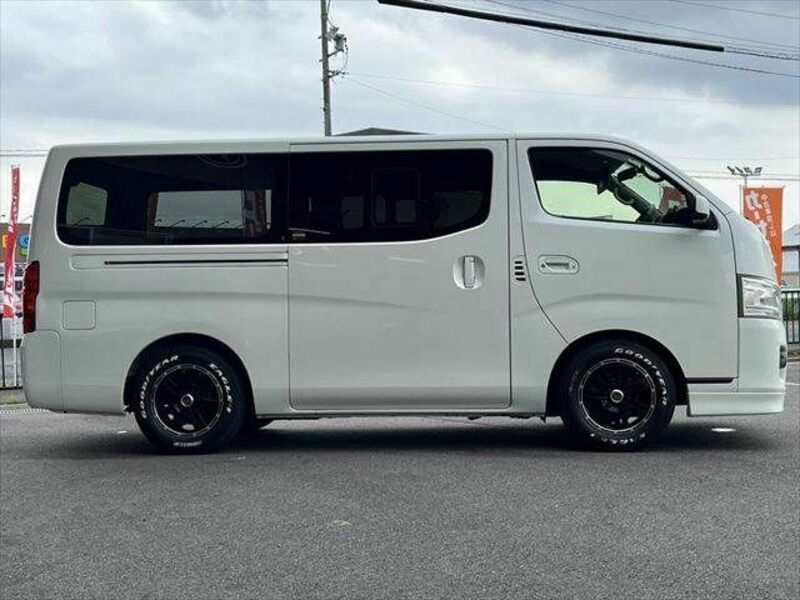 NV350 CARAVAN