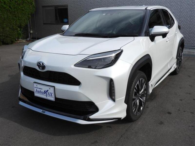YARIS CROSS