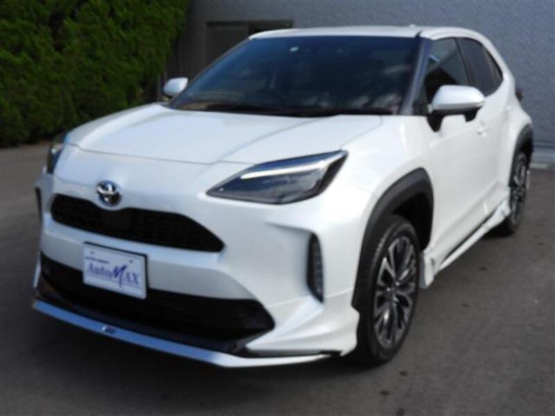 YARIS CROSS