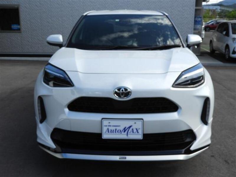 YARIS CROSS