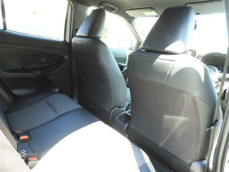 YARIS CROSS