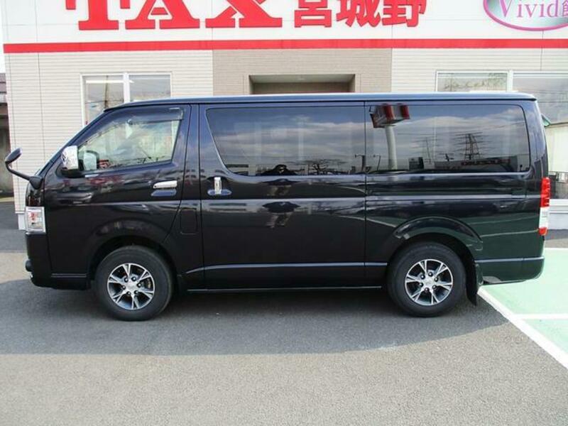 HIACE VAN