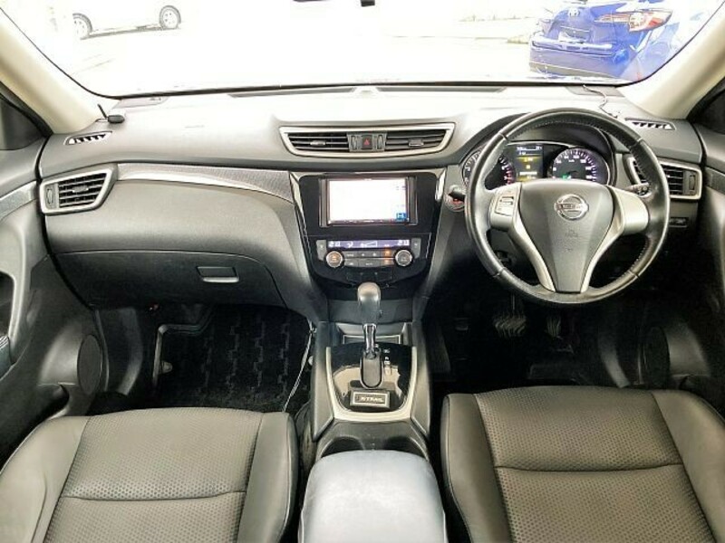 X-TRAIL