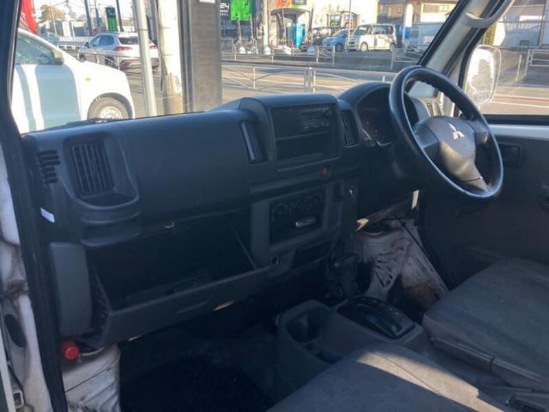 MINICAB VAN