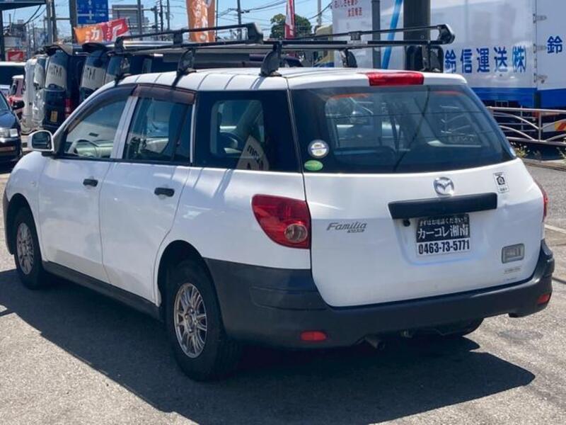 FAMILIA VAN