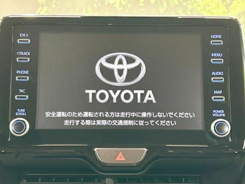 YARIS CROSS
